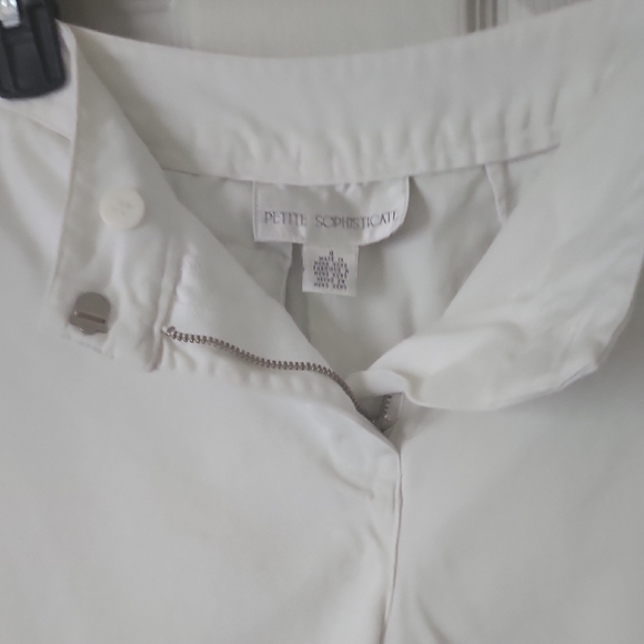 Petite Sophisticate Women's Classic White Shorts Size 4 - Picture 3 of 8